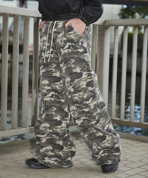 SHORT ROUND（ショートラウンド）の「SHORT ROUND/スーパーフレアカーゴパンツ（カーゴパンツ・メンズ・ブラック/その他1・LARGE/MEDIUM）」の15枚目の写真