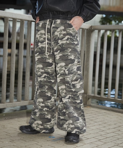 SHORT ROUND（ショートラウンド）の「SHORT ROUND/スーパーフレアカーゴパンツ（カーゴパンツ・メンズ・ブラック/その他1・LARGE/MEDIUM）」の12枚目の写真