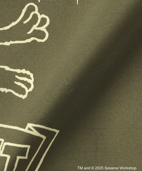 Right-on（ライトオン）の「【SESAME STREET】プリントトートバッグ（トートバッグ・レディース・イエロー/オレンジ/カーキブラウン/ブラック/グレー/レッド・ONE SIZE）」の12枚目の写真