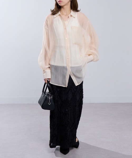 MAISON BREEZE（メゾンブリーズ）の「【MAISON BREEZE】ラメワッシャー シアーシャツ ブラウス シアートップス DTK（シャツ/ブラウス・レディース・ブラック/オフホワイト/グレー/ブラウン・FREE）」の7枚目の写真