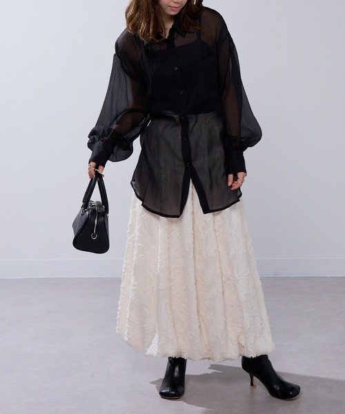 MAISON BREEZE（メゾンブリーズ）の「【MAISON BREEZE】ラメワッシャー シアーシャツ ブラウス シアートップス DTK（シャツ/ブラウス・レディース・ブラック/オフホワイト/グレー/ブラウン・FREE）」の18枚目の写真