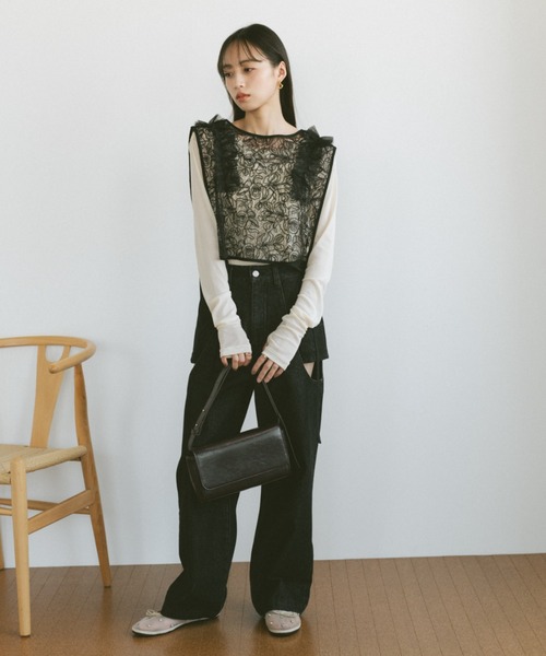 LU'U DAN ルーダン　ブラック フェイクレザーVネックベスト完売商品 LU´U DAN ルーダン ブラック フェイクレザーVネックベスト完売商品