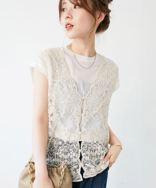le.coeur blanc（ルクールブラン）の「《手洗い可能》TORRAZZO DONNAメッシュレースベスト（シャツ/ブラウス・レディース・ブラック/ベージュ/ホワイト・38）」の10枚目の写真