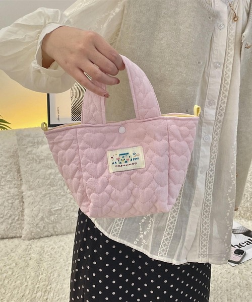 Mignonjour（ミニョンジュール）の「Mignonjour/ハートキルティングミニトートバッグ M2670（トートバッグ・レディース・ピンク/ブルー・FREE）」の4枚目の写真