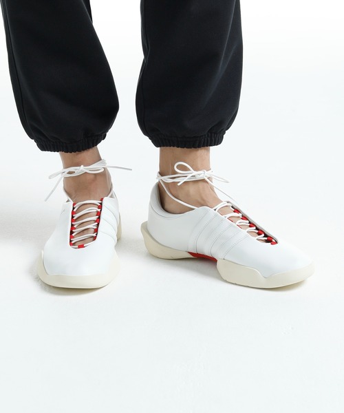 唯一無二の個性を纏う【Y-3】Regu スニーカー セール】Y-3 REGU MARY JANE（スニーカー）｜Y-3（ワイスリー