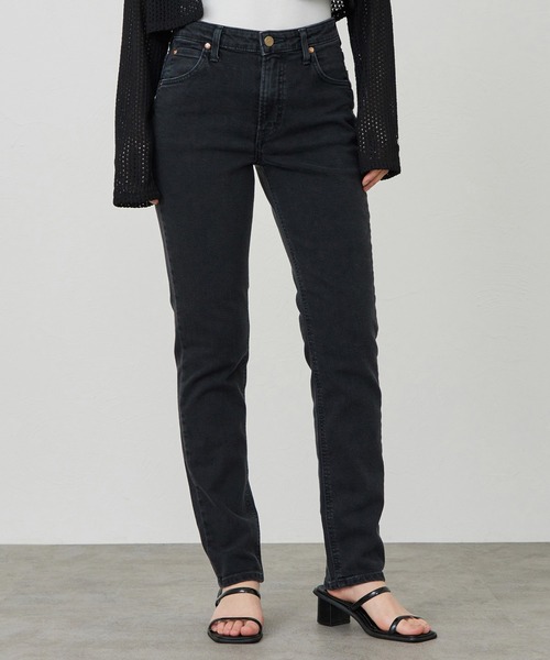 Lee(リー)の「Lee/リー STANDARD WARDROBE LASTIC【ストレッチデニム】テーパードデニムパンツ/美脚デニムパンツ/すっきりデニムパンツ/細身えデニムパンツ(デニムパンツ・レディース・インディゴブルー/ブルー/ライトインディゴブルー/ブラック系その他・X-SMALL/XX-SMALL/SMALL/MEDIUM)」の2枚目の写真