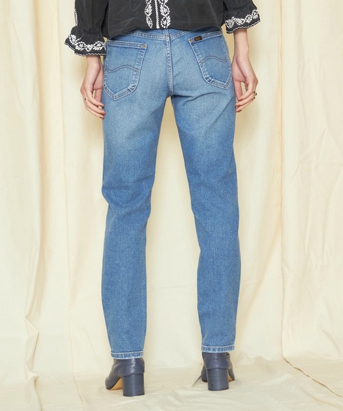 Lee(リー)の「Lee/リー STANDARD WARDROBE LASTIC【ストレッチデニム】テーパードデニムパンツ/美脚デニムパンツ/すっきりデニムパンツ/細身えデニムパンツ(デニムパンツ・レディース・インディゴブルー/ブルー/ライトインディゴブルー/ブラック系その他・X-SMALL/XX-SMALL/SMALL/MEDIUM)」の18枚目の写真