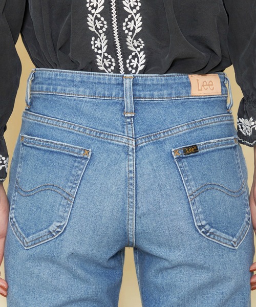 Lee(リー)の「Lee/リー STANDARD WARDROBE LASTIC【ストレッチデニム】テーパードデニムパンツ/美脚デニムパンツ/すっきりデニムパンツ/細身えデニムパンツ(デニムパンツ・レディース・インディゴブルー/ブルー/ライトインディゴブルー/ブラック系その他・X-SMALL/XX-SMALL/SMALL/MEDIUM)」の21枚目の写真