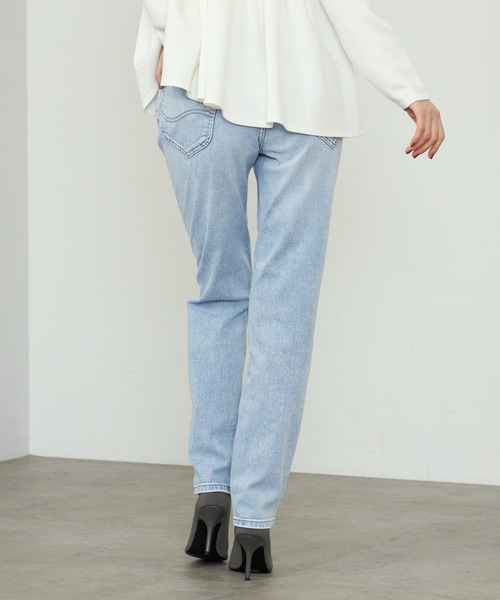 Lee(リー)の「Lee/リー STANDARD WARDROBE LASTIC【ストレッチデニム】テーパードデニムパンツ/美脚デニムパンツ/すっきりデニムパンツ/細身えデニムパンツ(デニムパンツ・レディース・インディゴブルー/ブルー/ライトインディゴブルー/ブラック系その他・X-SMALL/XX-SMALL/SMALL/MEDIUM)」の8枚目の写真