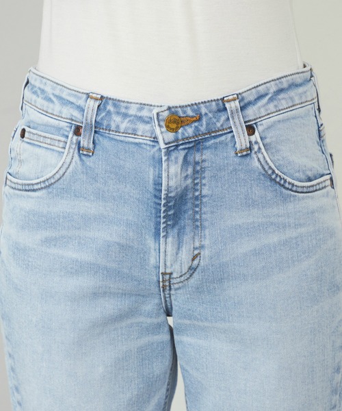 Lee(リー)の「Lee/リー STANDARD WARDROBE LASTIC【ストレッチデニム】テーパードデニムパンツ/美脚デニムパンツ/すっきりデニムパンツ/細身えデニムパンツ(デニムパンツ・レディース・インディゴブルー/ブルー/ライトインディゴブルー/ブラック系その他・X-SMALL/XX-SMALL/SMALL/MEDIUM)」の9枚目の写真