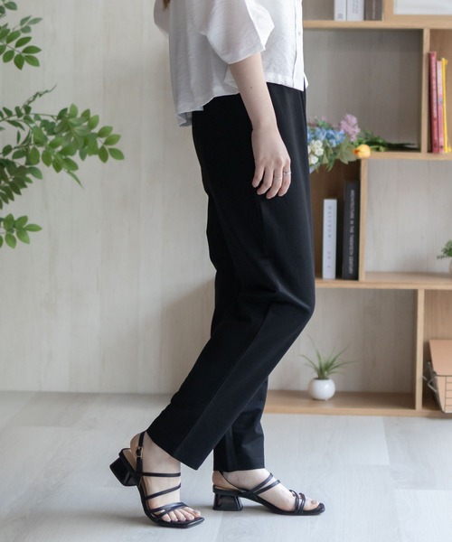 NAVY(ネイビー)の「nAvy SARARI 冷感 テーパードパンツ(その他パンツ・レディース・モカ/チャコールグレー/ブラック・M/L)」の10枚目の写真
