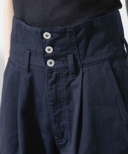 NANO universe(ナノユニバース)の「コルセットバギーチノパンツ(チノパンツ・レディース・ベージュ/ネイビー・S/M)」の22枚目の写真