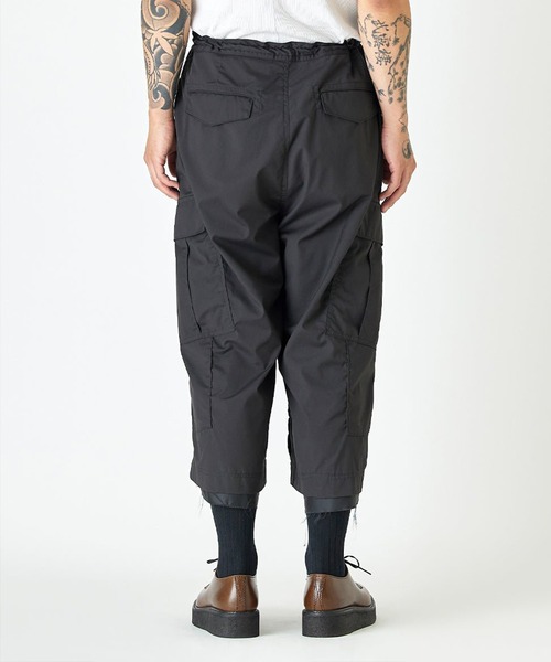 DIET BUTCHER（ダイエットブッチャー）の「DIET BUTCHER/ダイエットブッチャー  Cropped cargo pants カーゴパンツ（カーゴパンツ・メンズ・アッシュ/ホワイト/ブラック系1/ブラック系2・2/1）」の9枚目の写真