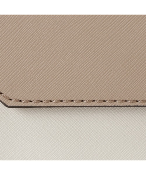 Guess（ゲス）の「LOWEN Top Handle Crossbody クロスボディバッグ（ショルダーバッグ・レディース・ベージュ・ONE SIZE）」の3枚目の写真