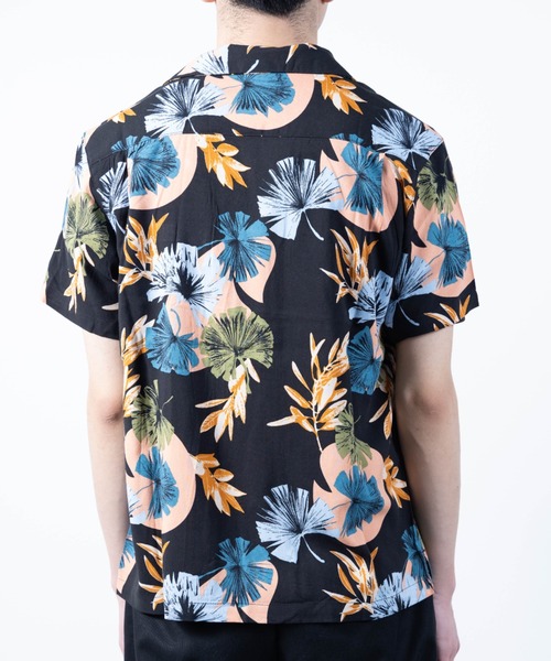 BARCEDOS（バルセドス）の「レーヨン アロハシャツ（シャツ/ブラウス・メンズ・ブラック×レッド/ライトブルー/ホワイト×ブラック/サックスブルー/スカイブルー/ブルー/ブラック×ブルー/インディゴ×ゴールド/ブラック×ホワイト/イエロー/ネイビー×ホワイト/ブラックミックス・L/LL/M）」の17枚目の写真