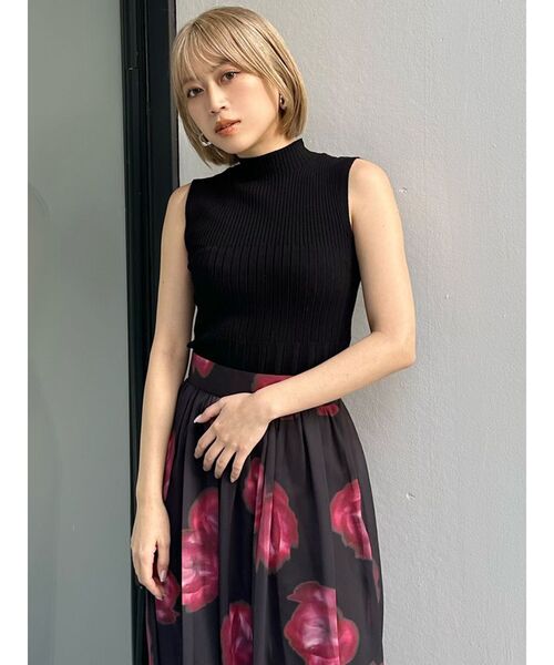 MURUA(ムルーア)の「リブデザインハイネックノースリーブニット(ニット/セーター・レディース・グレー/ブラック/ブルー/ホワイト・FREE)」の19枚目の写真
