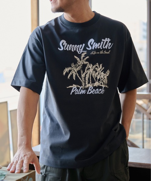 Sunny Smith(サニースミス)の「【SUNNY SMITH】11.6ウルトラヘビーオンス Heavy SmithPalm Beach プリントTシャツ(Tシャツ/カットソー・レディース・チャコールグレー/ブラック/オフホワイト・LARGE/MEDIUM)」の9枚目の写真