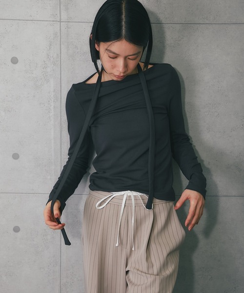 ANOTHER S(アナザーエス)の「紐付きオフショルトップス(Tシャツ/カットソー・レディース・ホワイト/チャコールグレー・FREE)」の19枚目の写真