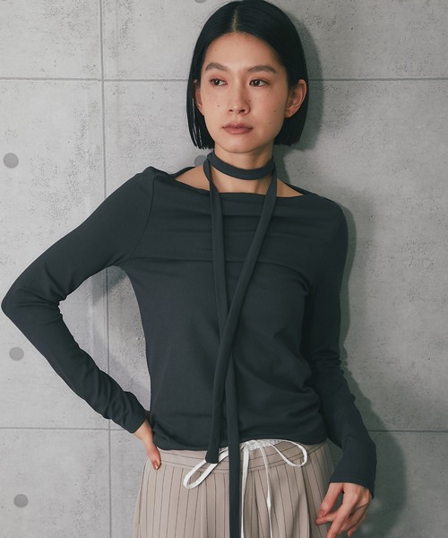ANOTHER S(アナザーエス)の「紐付きオフショルトップス(Tシャツ/カットソー・レディース・ホワイト/チャコールグレー・FREE)」の15枚目の写真