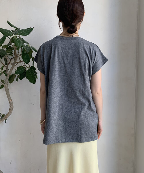 DouDou(ドゥドゥ)の「【WEB限定】ドルマンロゴTEE(Tシャツ/カットソー・レディース・ブラック/オフホワイト/グレー・FREE)」の10枚目の写真