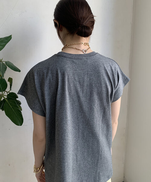 DouDou(ドゥドゥ)の「【WEB限定】ドルマンロゴTEE(Tシャツ/カットソー・レディース・ブラック/オフホワイト/グレー・FREE)」の11枚目の写真