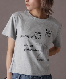 ロゴプリントコンパクトTシャツ