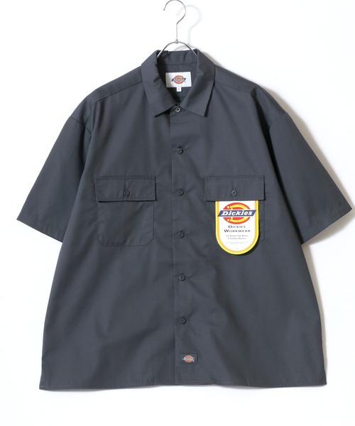 Dickies（ディッキーズ）の「Dickies/ディッキーズ オーバーサイズ TCツイル ワンポイントロゴ刺繍 ワークシャツ レディース メンズ（シャツ/ブラウス・メンズ・ブラック/ブルーグリーン/ベージュ/チャコール・LL/L/M）」の20枚目の写真