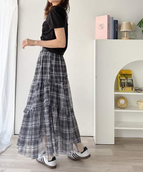 mily bilet(ミウィビレット)の「【mily bilet】大人可愛いエアリーな存在感。アシンメトリーフリルチェックチュールスカート(ロング)(スカート・レディース・ブラック/グレー/ベージュ・SMALL/MEDIUM/LARGE/X-LARGE)」の17枚目の写真