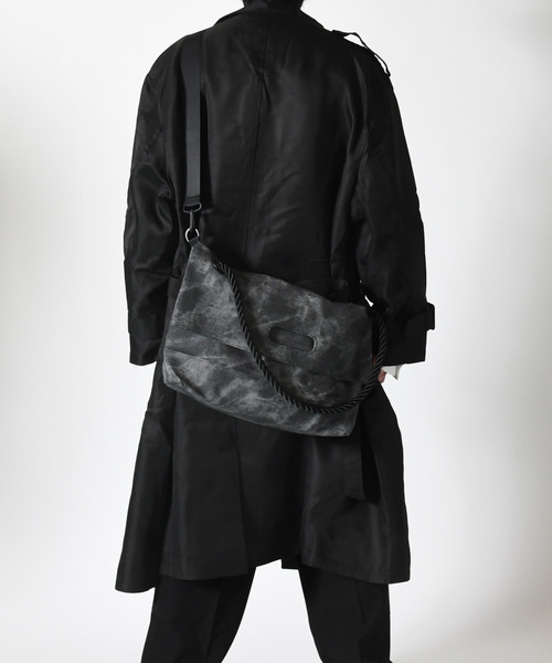 neos（ネオス）の「【neos】合成皮革 ロープ フラップ ショルダー バッグ（ショルダーバッグ・メンズ・ブラック/グレー・FREE）」の5枚目の写真