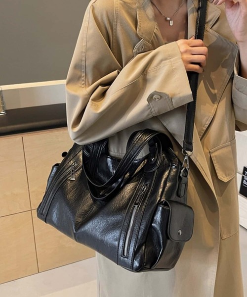 Valluat | FLARON BAG BLACK [正規品/関税込] セール】星柄ハーフムーンショルダーバッグ（ショルダーバッグ