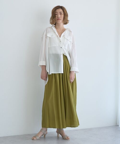 YECCA VECCA（イェッカヴェッカ）の「シルキータックワイドパンツ（その他パンツ・レディース・ライトベージュ/ブルー/チャコールグレー/グリーン系その他3・FREE）」の7枚目の写真