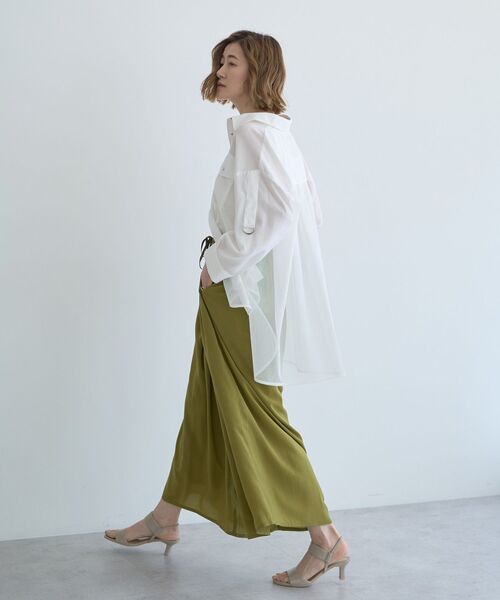 YECCA VECCA（イェッカヴェッカ）の「シルキータックワイドパンツ（その他パンツ・レディース・ライトベージュ/ブルー/チャコールグレー/グリーン系その他3・FREE）」の9枚目の写真