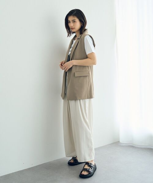 YECCA VECCA（イェッカヴェッカ）の「シルキータックワイドパンツ（その他パンツ・レディース・ライトベージュ/ブルー/チャコールグレー/グリーン系その他3・FREE）」の15枚目の写真