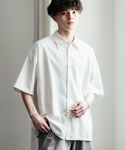 Rocky Monroe(ロッキーモンロー)の「オーバーサイズピーチ起毛レギュラーカラー半袖シャツ(シャツ/ブラウス・メンズ・ネイビー/ダークブルー/ホワイト/チャコールグレー/ブラック・M/L/XL)」の6枚目の写真