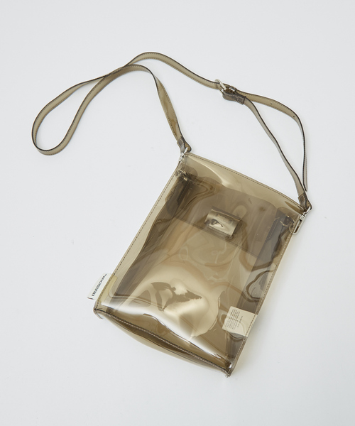 FRUIT OF THE LOOM（フルーツオブザルーム）の「【FRUIT OF THE LOOM/フルーツ オブ ザ ルーム】VINYL SHOULDER BAG & STICKER SEAL SET 80920900/バッグ/PVC素材（ショルダーバッグ・メンズ・ブラック/ブラウン/グリーン/オレンジ・フリー）」の12枚目の写真