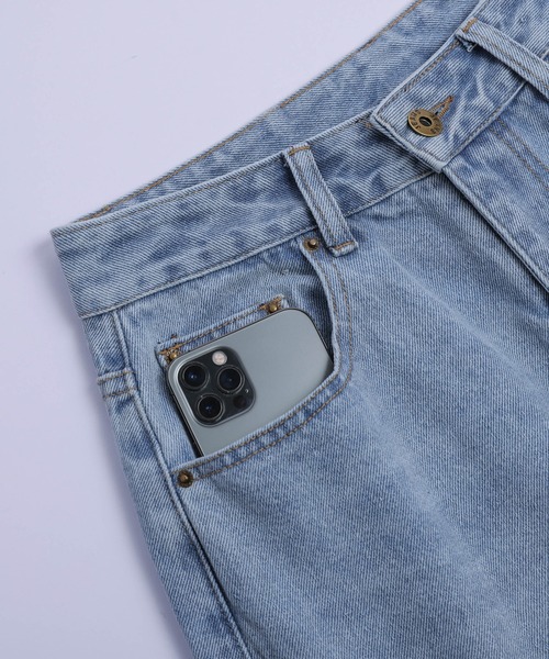 AMELY(エミリー)の「ストレートデニムパンツ(デニムパンツ・レディース・ライトブルー/ブラック系その他/ブルー・M/L/S)」の8枚目の写真