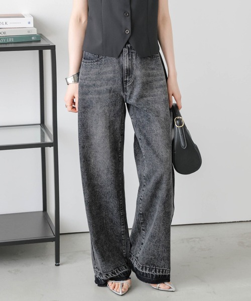 AMELY(エミリー)の「ストレートデニムパンツ(デニムパンツ・レディース・ライトブルー/ブラック系その他/ブルー・M/L/S)」の20枚目の写真