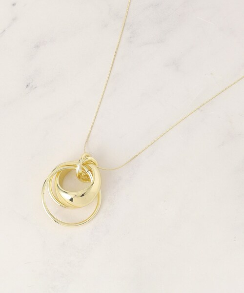 SHOO・LA・RUE（シューラルー）の「ボリュームワントップネックレス（ネックレス・レディース・ピンクゴールド/ゴールド/シルバー・00）」の3枚目の写真