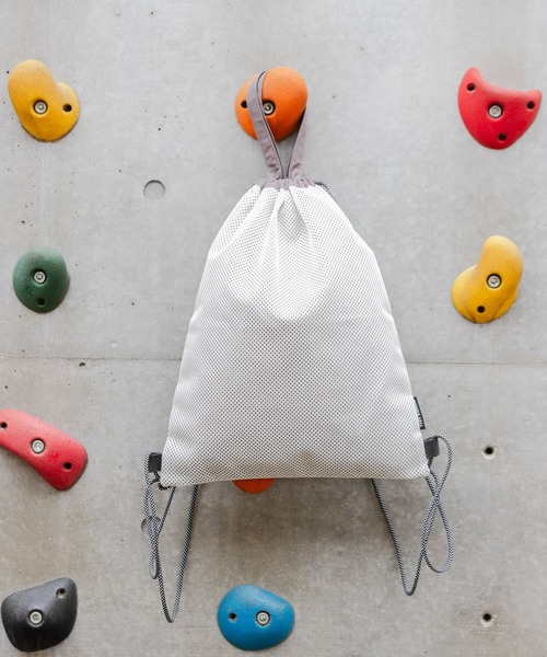 EKAL（エカル）の「TINY GARDEN PRODUCTS　2WAYメッシュアクティブサック（バックパック/リュック・レディース・グリーン系その他/グレー・ONE）」の4枚目の写真