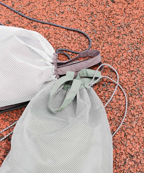 EKAL（エカル）の「TINY GARDEN PRODUCTS　2WAYメッシュアクティブサック（バックパック/リュック・レディース・グリーン系その他/グレー・ONE）」の11枚目の写真