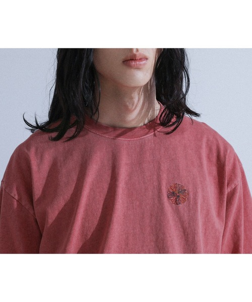 MDR(エムディアール)の「ワンポイントフラワー刺繍半袖Tシャツ(Tシャツ/カットソー・メンズ・ブラック/レッド/アイボリー・L/M)」の17枚目の写真