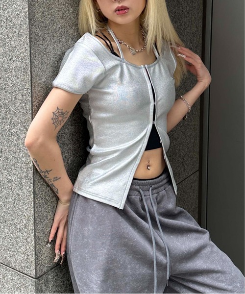 sedacle girl(セダクルガール)の「フロントホック箔リブトップス(Tシャツ/カットソー・レディース・シルバー×ブルー/シルバー・MEDIUM/SMALL)」の22枚目の写真