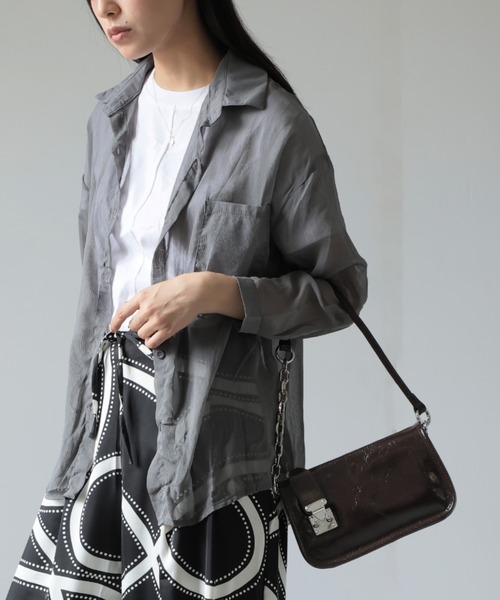 Ulysses（ユリシス）の「チェーンショルダーミニバッグ（ショルダーバッグ・レディース・ブラウン/ダークブラウン/ホワイト/ブラック・F）」の6枚目の写真