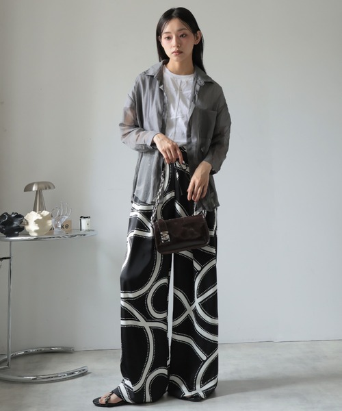 Ulysses（ユリシス）の「チェーンショルダーミニバッグ（ショルダーバッグ・レディース・ブラウン/ダークブラウン/ホワイト/ブラック・F）」の5枚目の写真