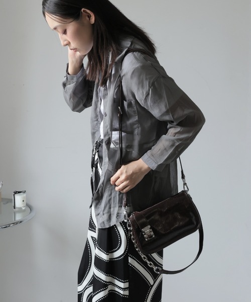 Ulysses（ユリシス）の「チェーンショルダーミニバッグ（ショルダーバッグ・レディース・ブラウン/ダークブラウン/ホワイト/ブラック・F）」の18枚目の写真