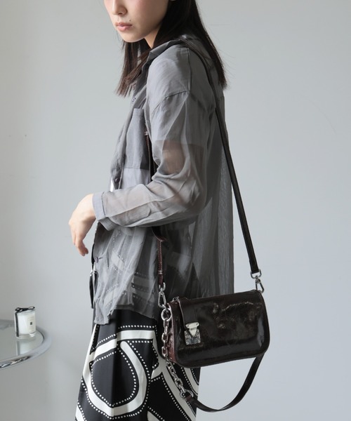 Ulysses（ユリシス）の「チェーンショルダーミニバッグ（ショルダーバッグ・レディース・ブラウン/ダークブラウン/ホワイト/ブラック・F）」の16枚目の写真