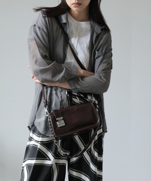 Ulysses（ユリシス）の「チェーンショルダーミニバッグ（ショルダーバッグ・レディース・ブラウン/ダークブラウン/ホワイト/ブラック・F）」の15枚目の写真