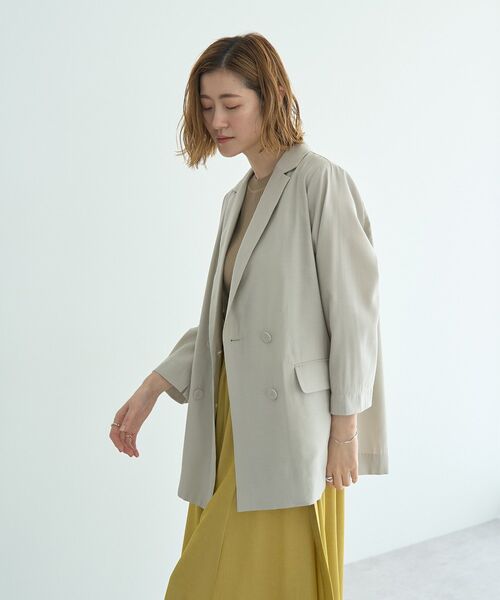 YECCA VECCA（イェッカヴェッカ）の「【接触冷感】COOLシャツテーラードジャケット（テーラードジャケット・レディース・ブルー/ブラック/グレイッシュベージュ・FREE）」の20枚目の写真