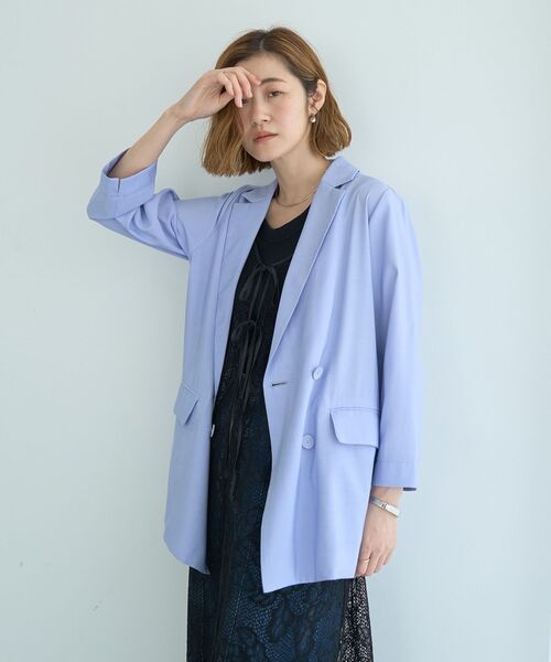 YECCA VECCA（イェッカヴェッカ）の「【接触冷感】COOLシャツテーラードジャケット（テーラードジャケット・レディース・ブルー/ブラック/グレイッシュベージュ・FREE）」の6枚目の写真