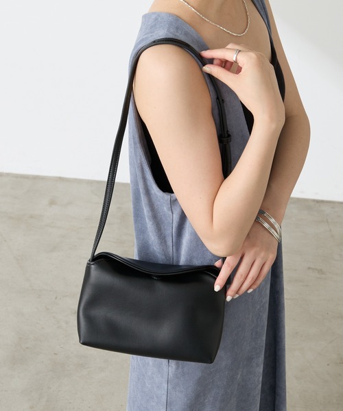 COLLAGE GALLARDAGALANTE（コラージュガリャルダガランテ）の「フラップショルダーバッグ（ショルダーバッグ・レディース・ブラック/ベージュ/シルバー・FREE）」の4枚目の写真